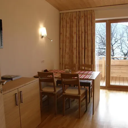 Apartment Karlhof *