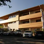 Karlhof *