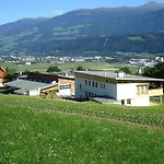Karlhof *